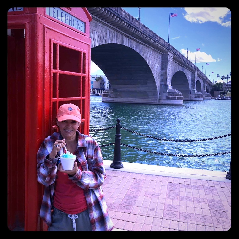 Meet your Posher, Carrie